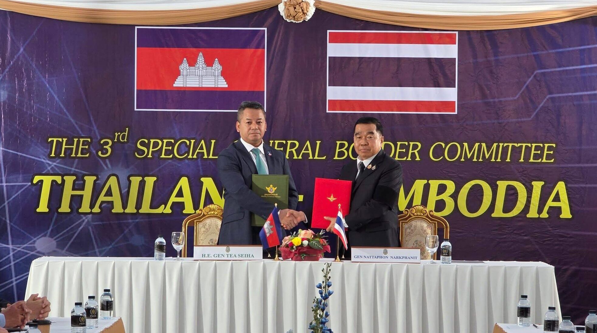 កម្ពុជា-ថៃឯកភាពគ្នាឱ្យមានបទឈប់បាញ់ជាបន្ទាន់ចាប់ពីម៉ោង ១២ ថ្ងៃត្រង់នេះ