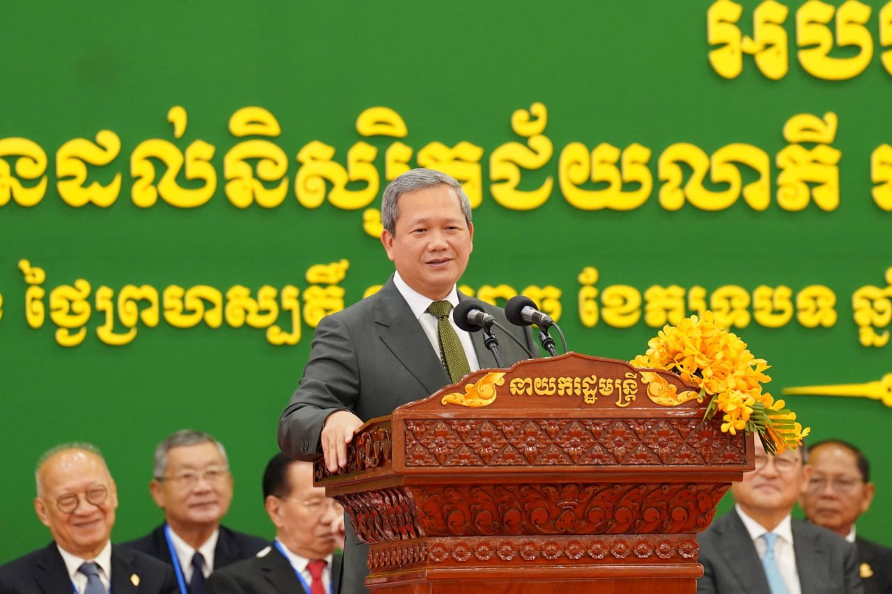 សម្តេចធិបតី សង្ឃឹមថានៅឆ្នាំ២០២៧ខាងមុខ បញ្ហាអាក្រក់ៗដែលកើតចំពោះកម្ពុជានឹងចប់ និងនាំមកនូវសេចក្ដីសុខ ការរីកចម្រើនទៅដល់ប្រជាពលរដ្ឋទូទាំងប្រទេស