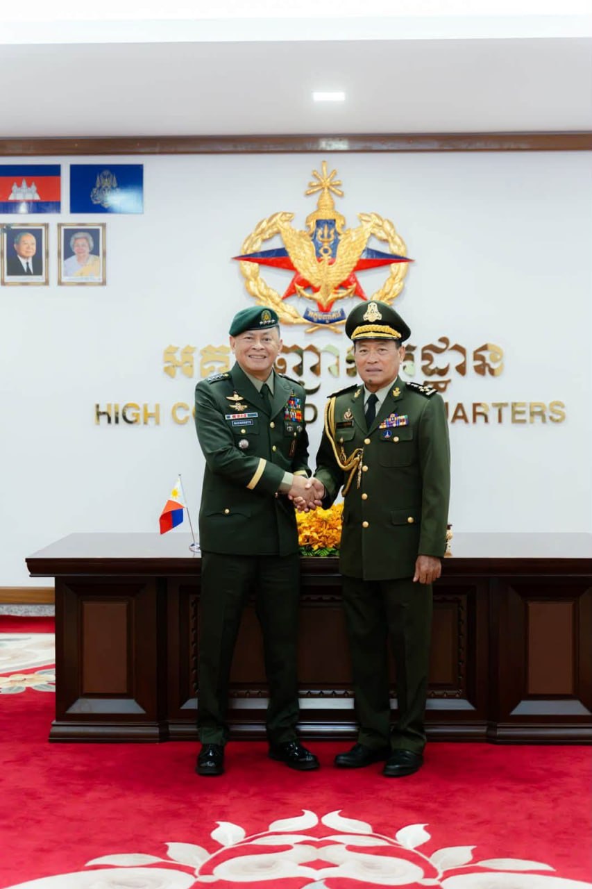 កងទ័ពកម្ពុជា និងហ្វីលីពីន ប្តេជ្ញាពង្រីកកិច្ចសហប្រតិបត្តិការលើវិស័យសន្តិសុខសាយប័រ និងការប្រយុទ្ធប្រឆាំងឧក្រិដ្ឋកម្មឆ្លងដែន